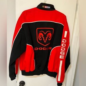 listing-status-banner